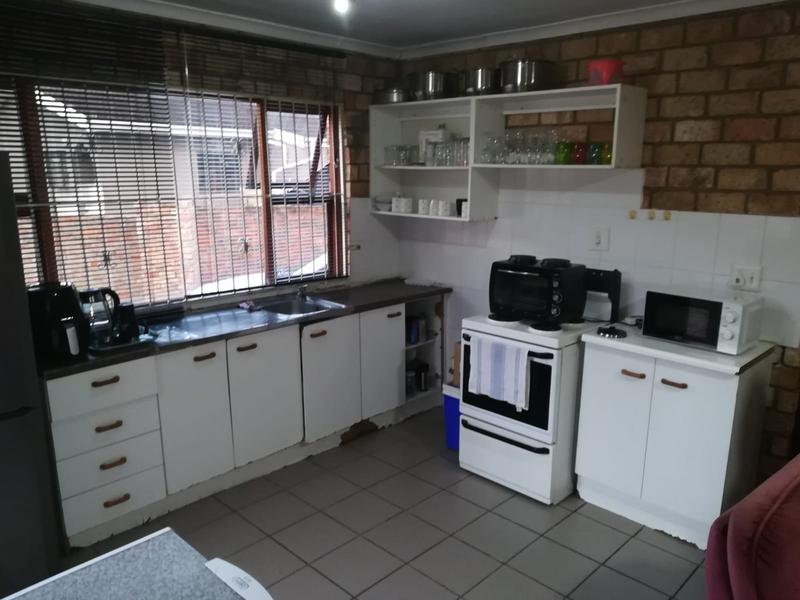 6 Bedroom Property for Sale in Bethelsdorp Eastern Cape